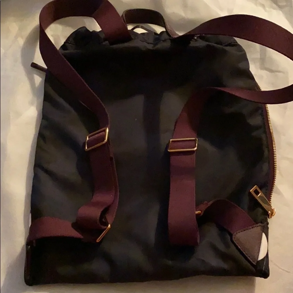 Backpack - Picture 4 of 5